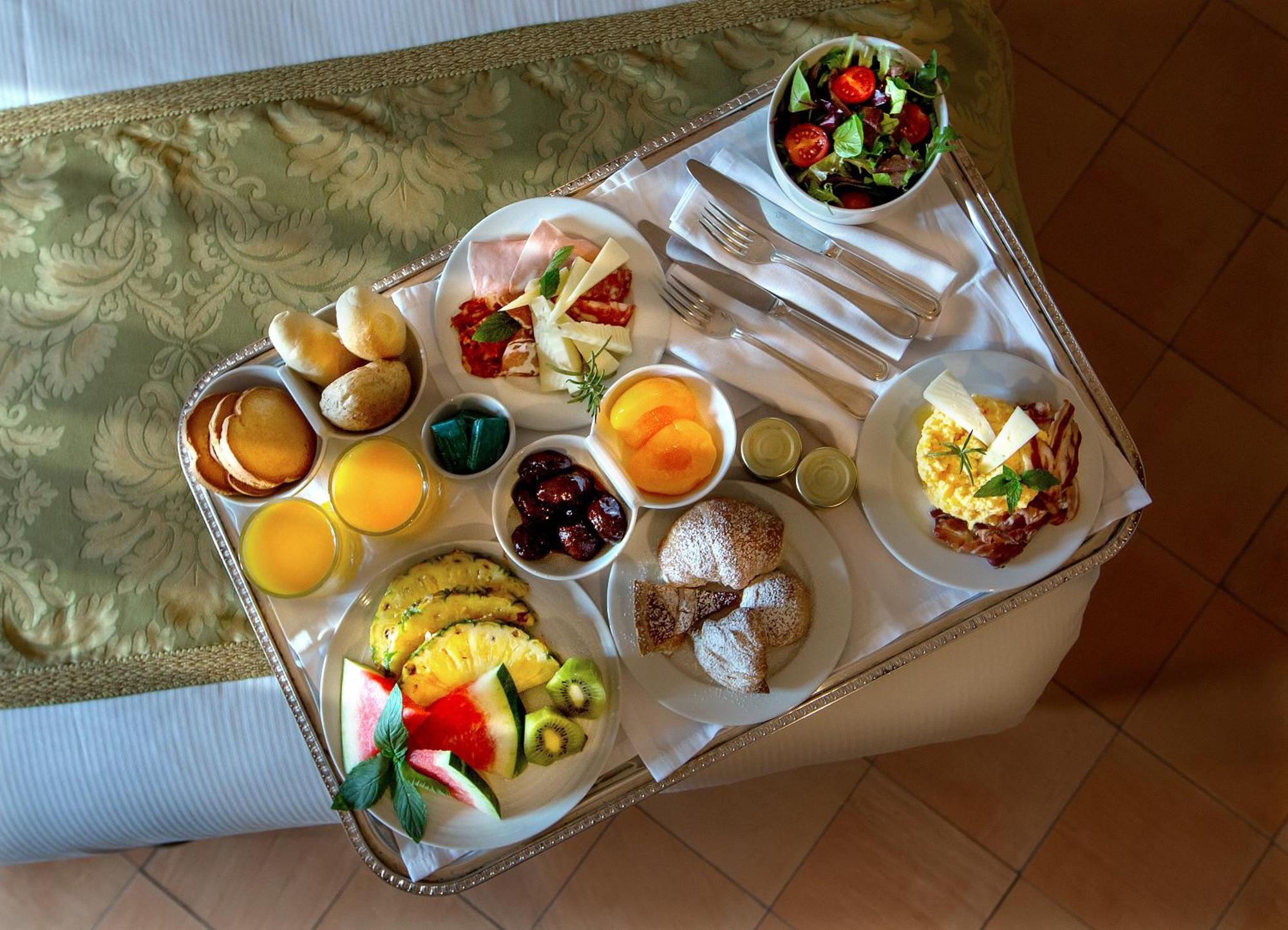 Hotel San Francesco al Monte Napoli Esterno foto
