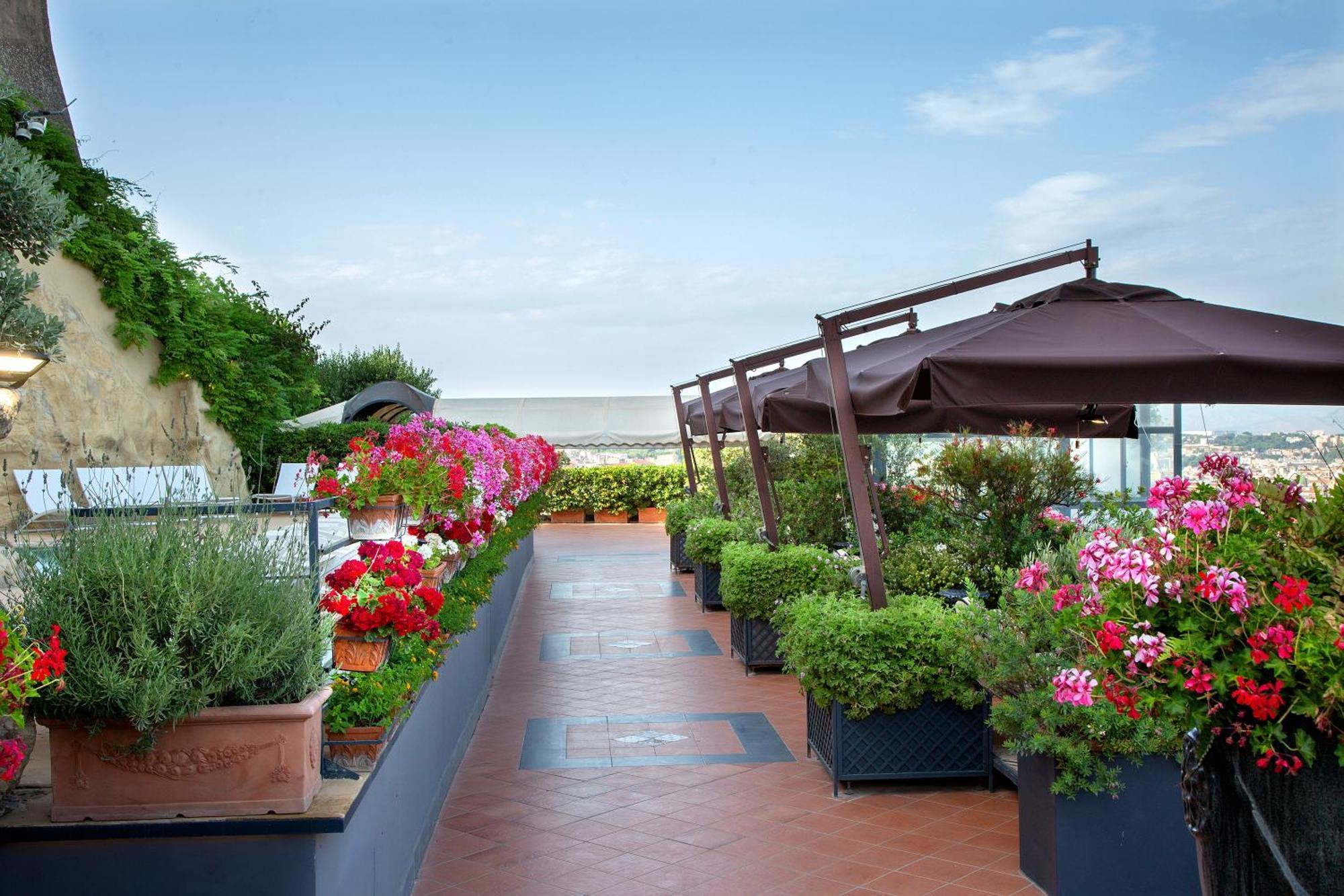 Hotel San Francesco al Monte Napoli Esterno foto