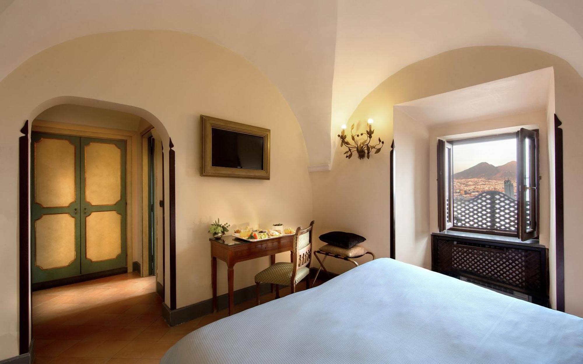 Hotel San Francesco al Monte Napoli Esterno foto