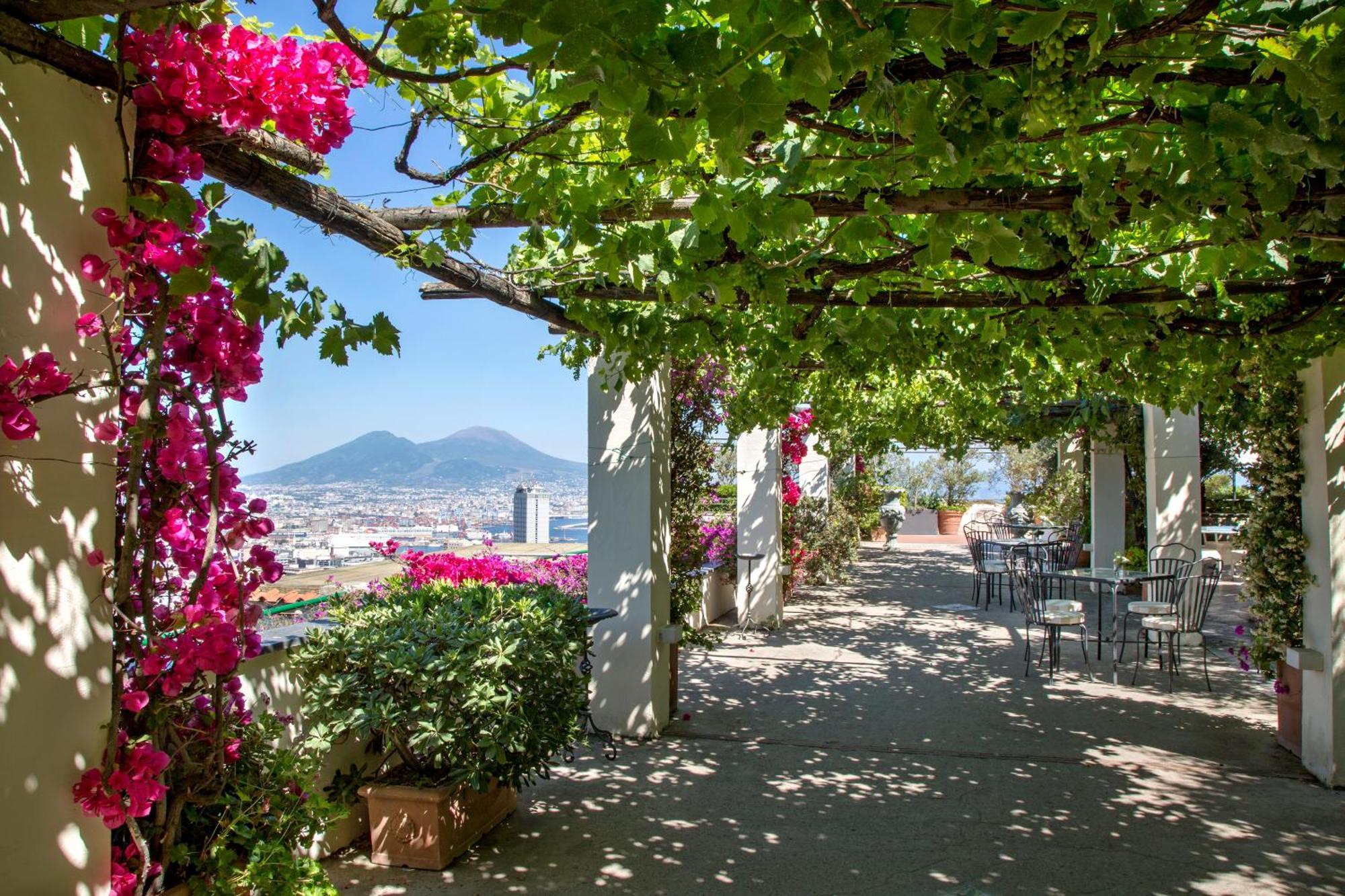 Hotel San Francesco al Monte Napoli Esterno foto