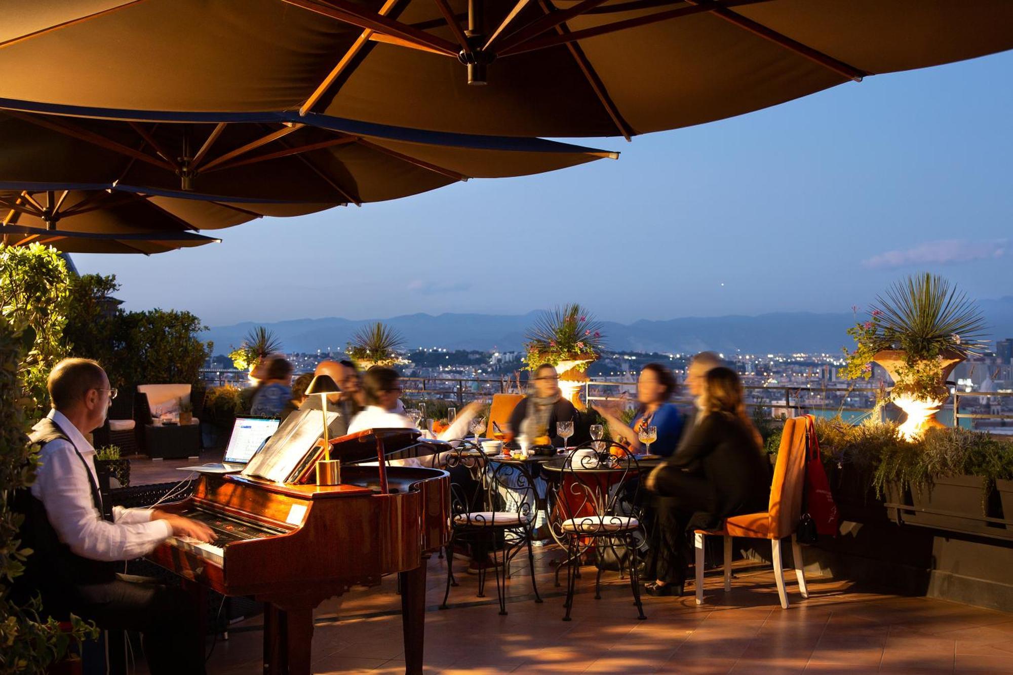 Hotel San Francesco al Monte Napoli Esterno foto